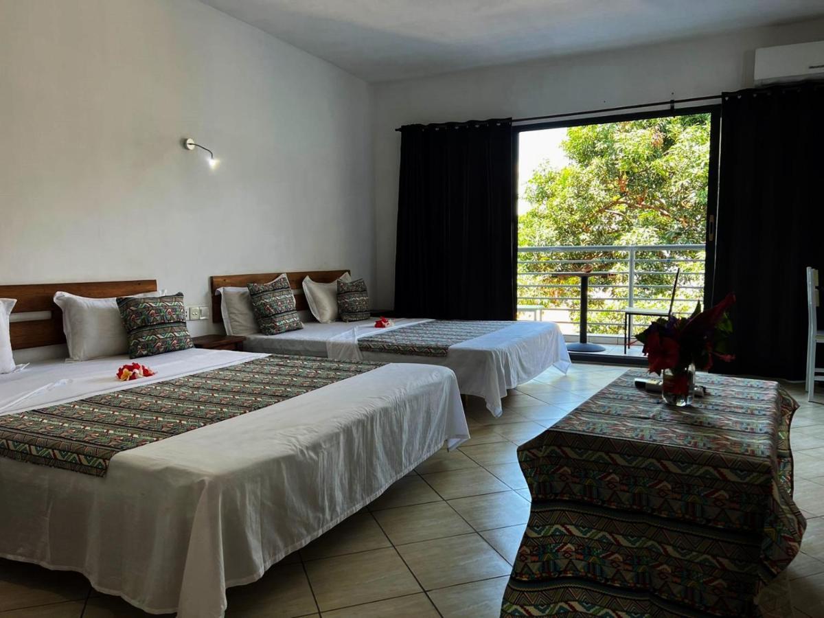 Hotel Ambatoloaka Nosy Be Exterior photo